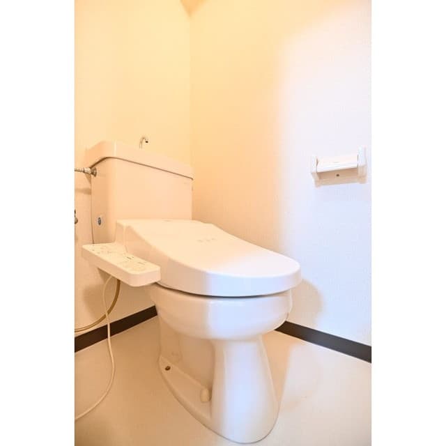 Room image 12