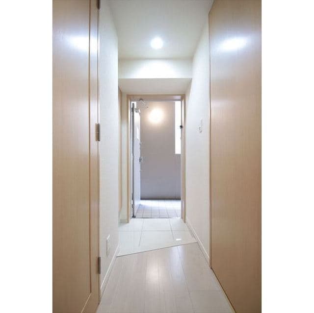 Room image 16