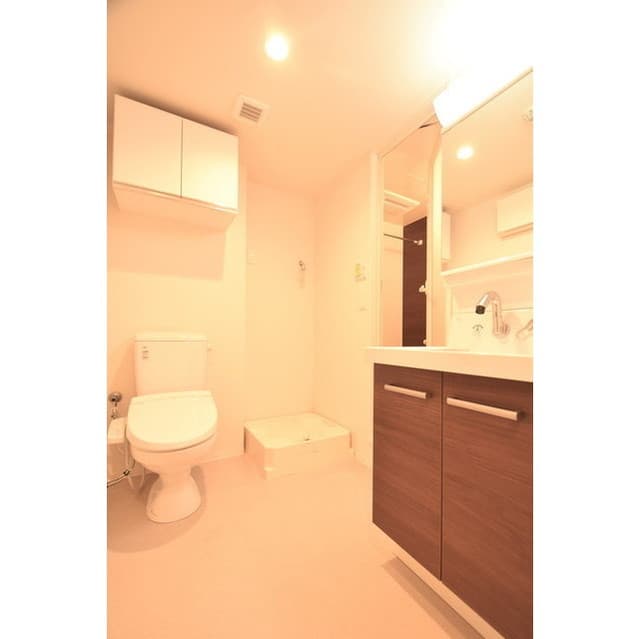 Room image 13