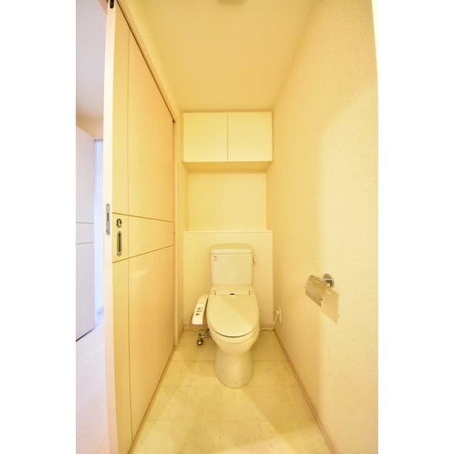 Room image 12