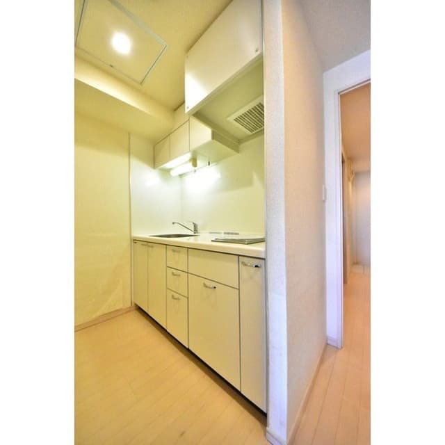 Room image 13