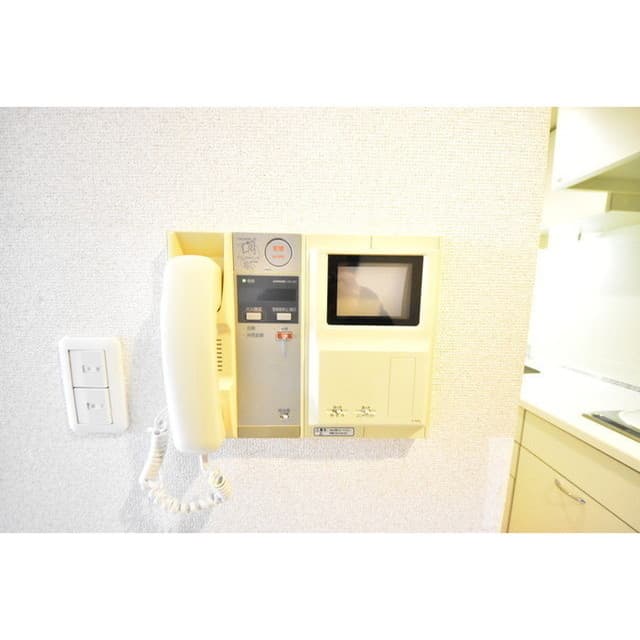 Room image 15