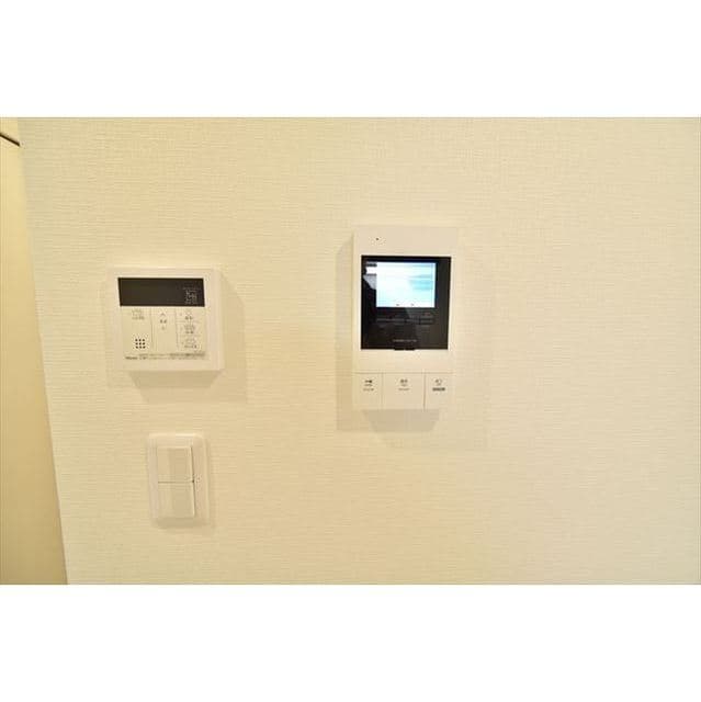 Room image 14