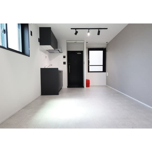 Room image 8
