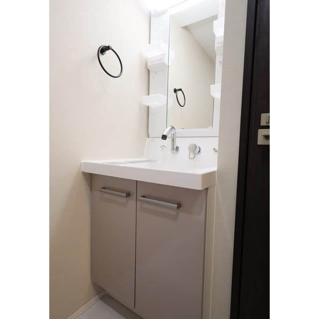 Room image 16