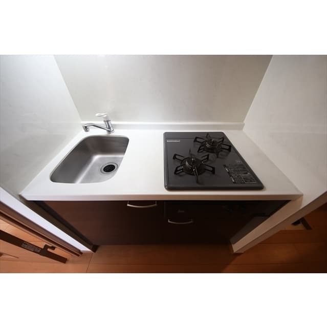 Room image 8