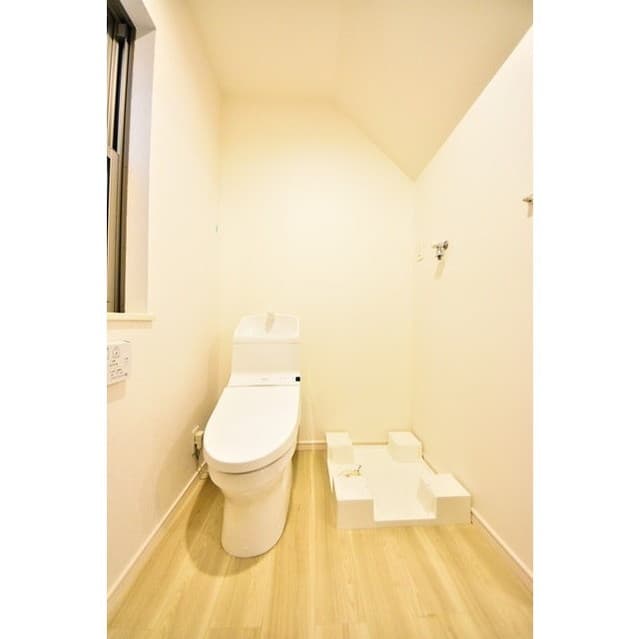 Room image 14