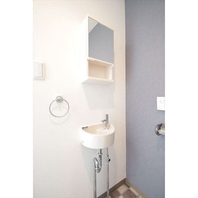 Room image 13