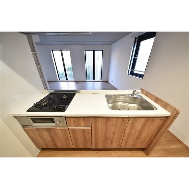 Room image 8