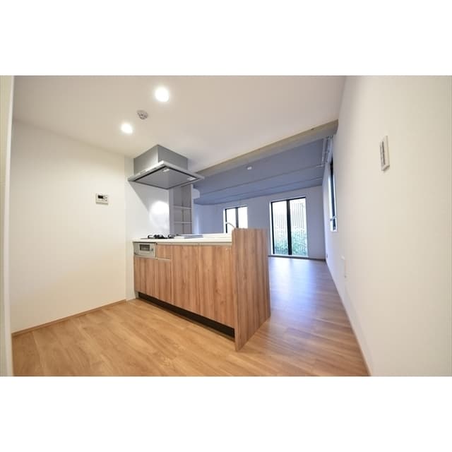 Room image 9