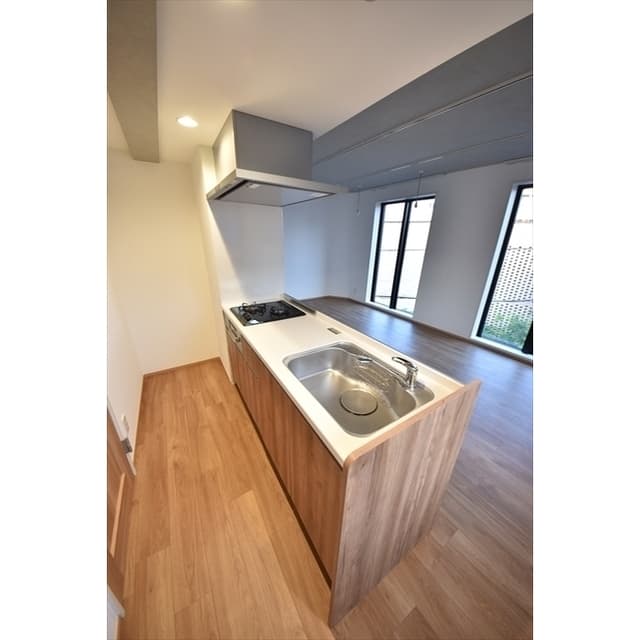 Room image 10