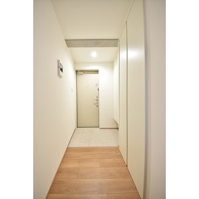 Room image 12