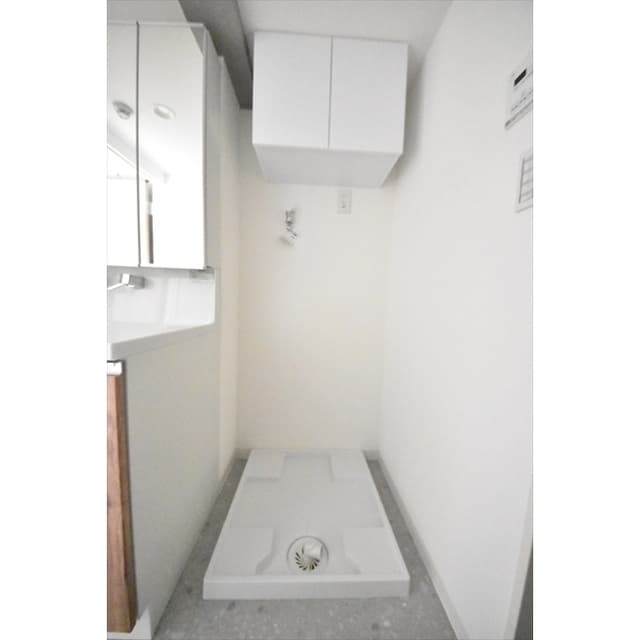 Room image 13