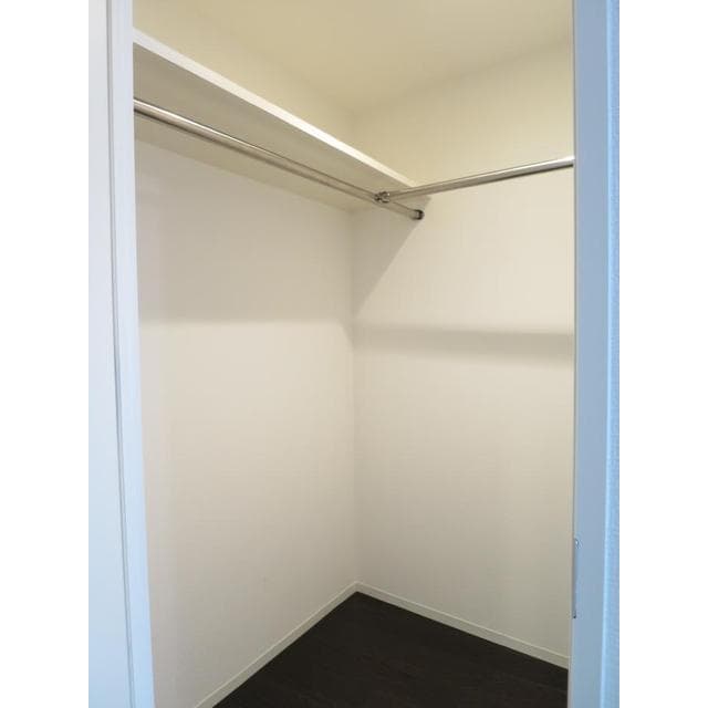 Room image 14