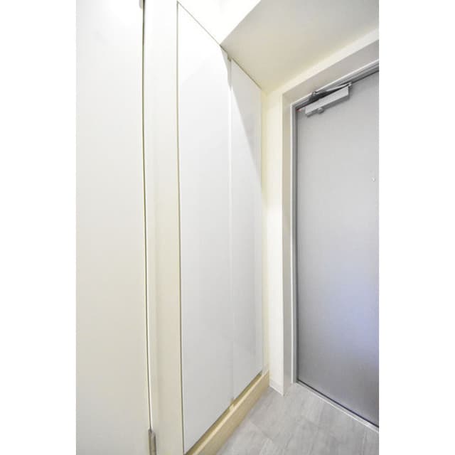 Room image 10