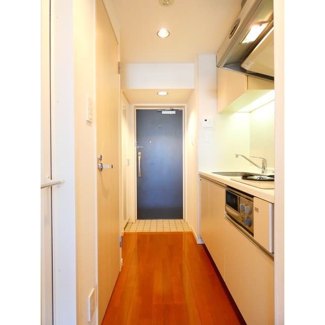 Room image 15