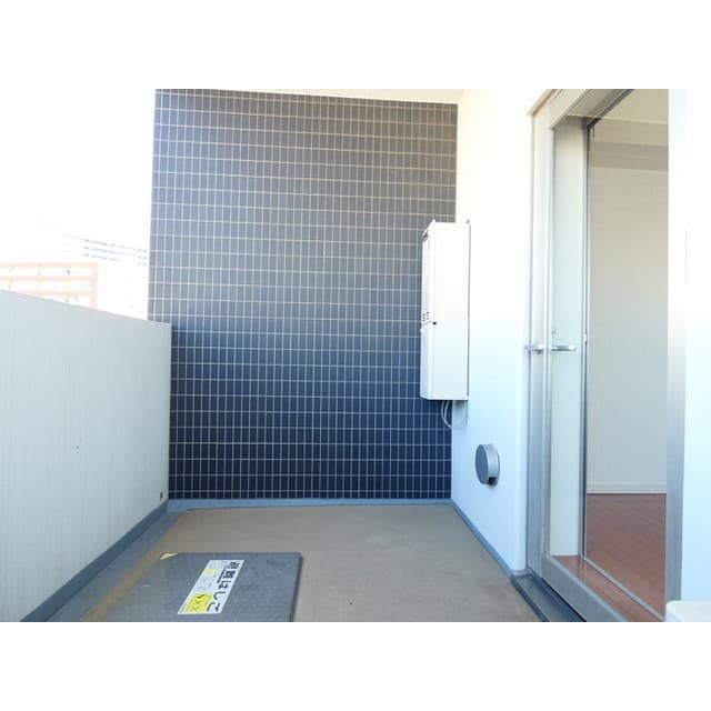 Room image 16