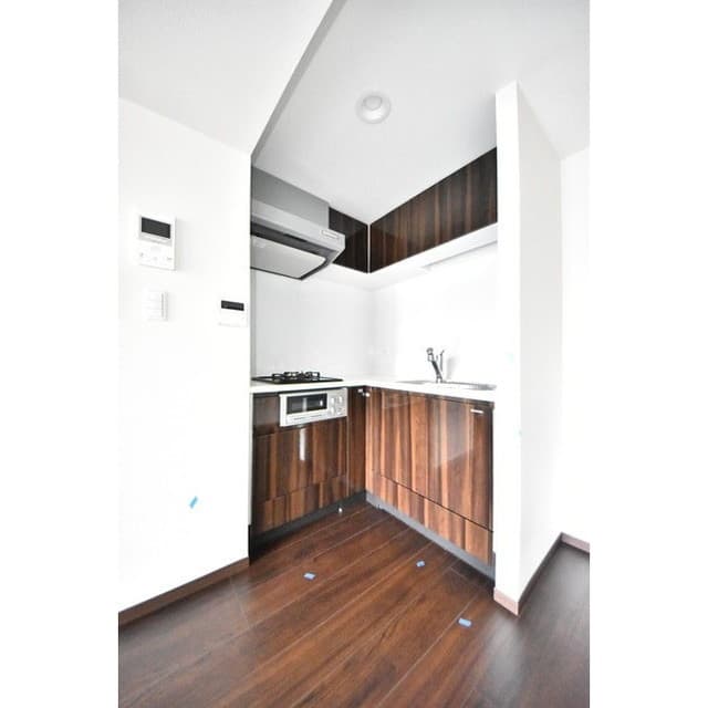 Room image 13