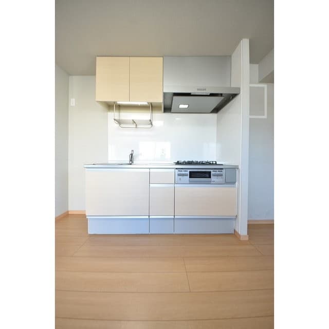 Room image 9