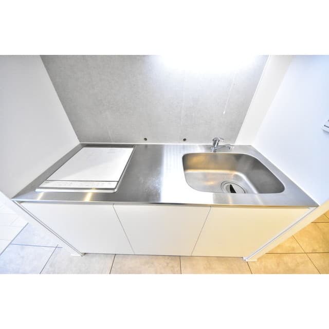 Room image 8