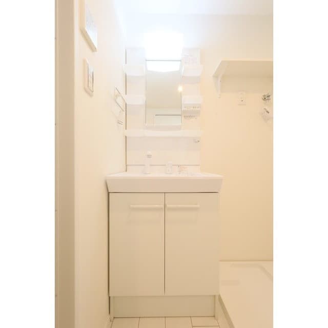 Room image 12