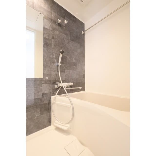 Room image 14