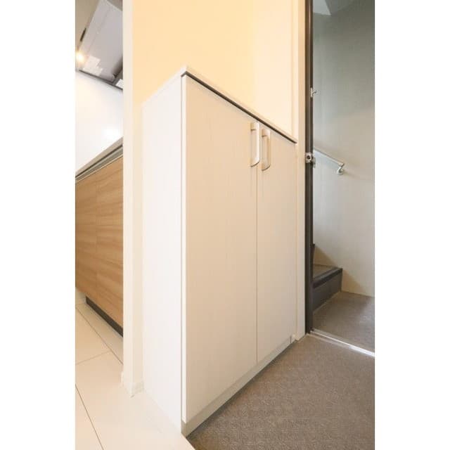 Room image 8