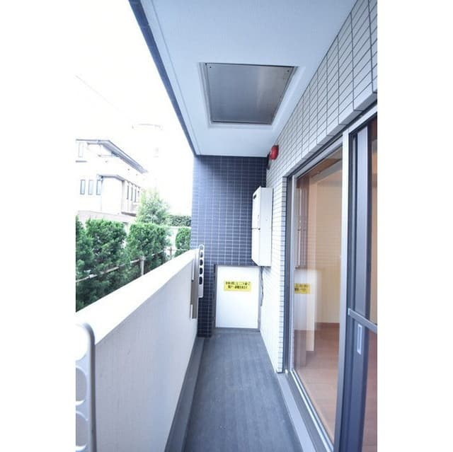 Room image 16