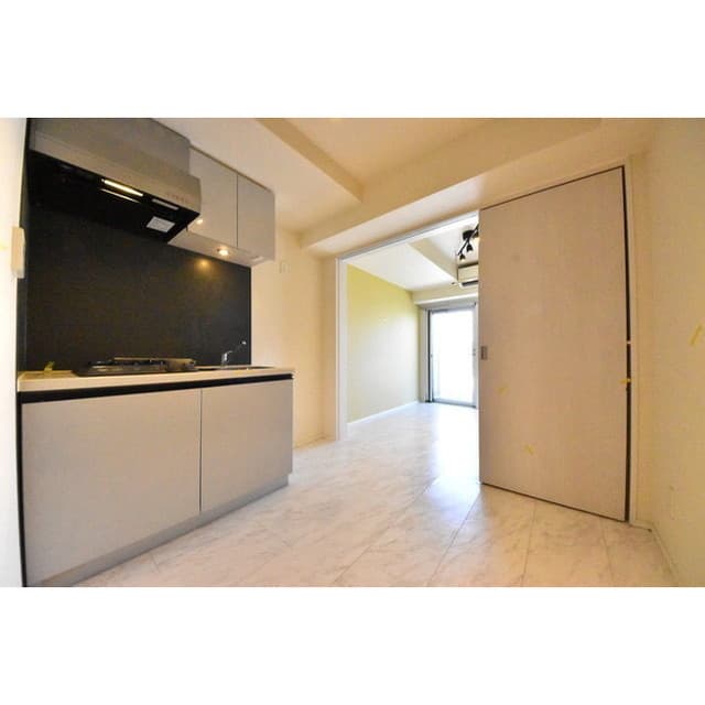 Room image 16