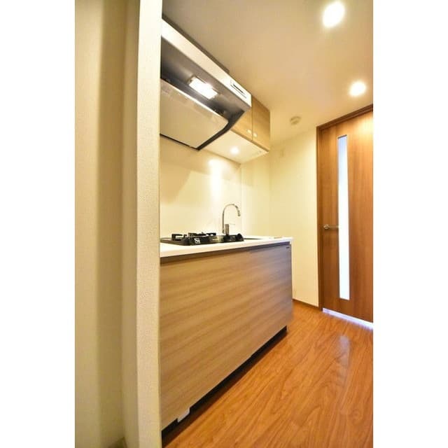 Room image 8