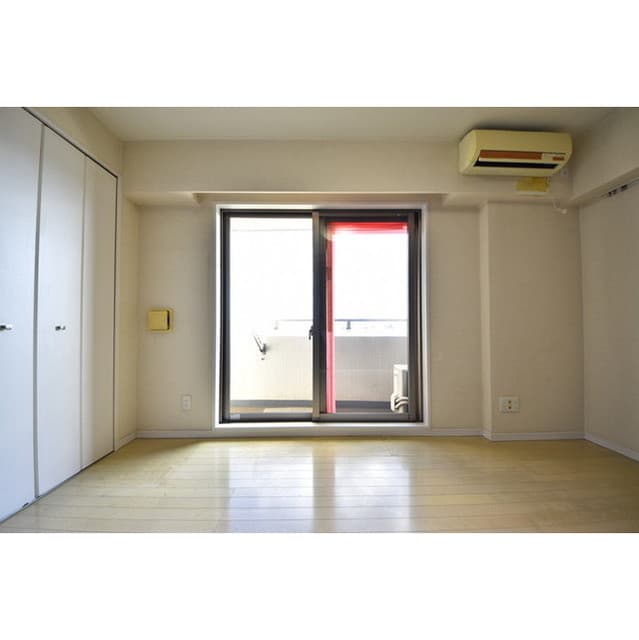 Room image 14
