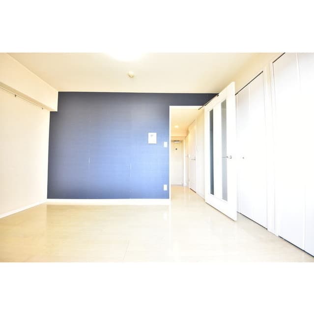 Room image 15