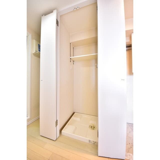 Room image 9