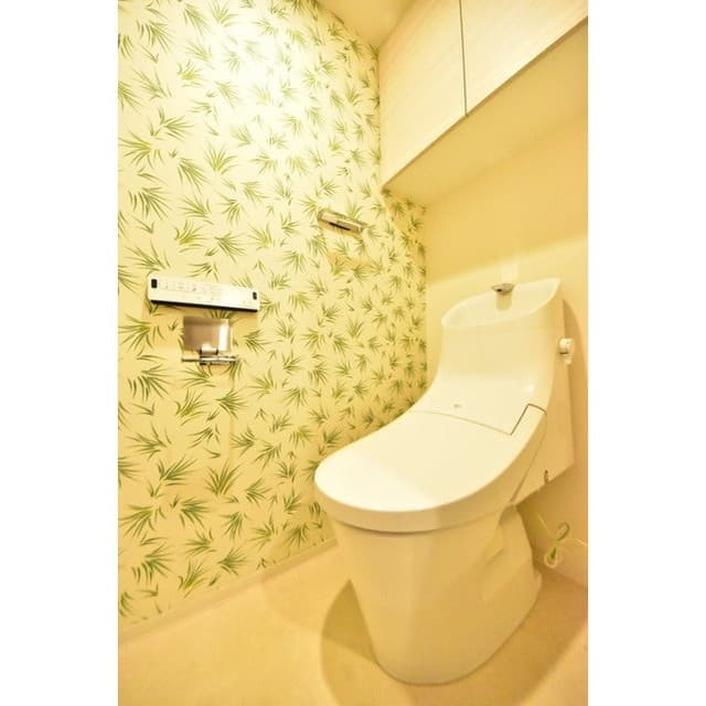 Room image 9