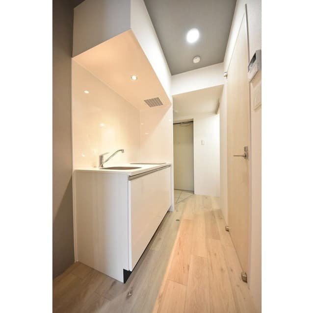 Room image 10