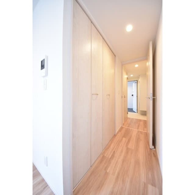 Room image 15