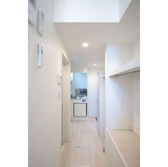 Room image 16