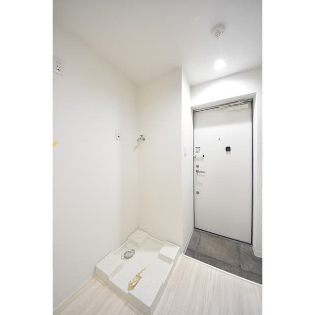 Room image 9