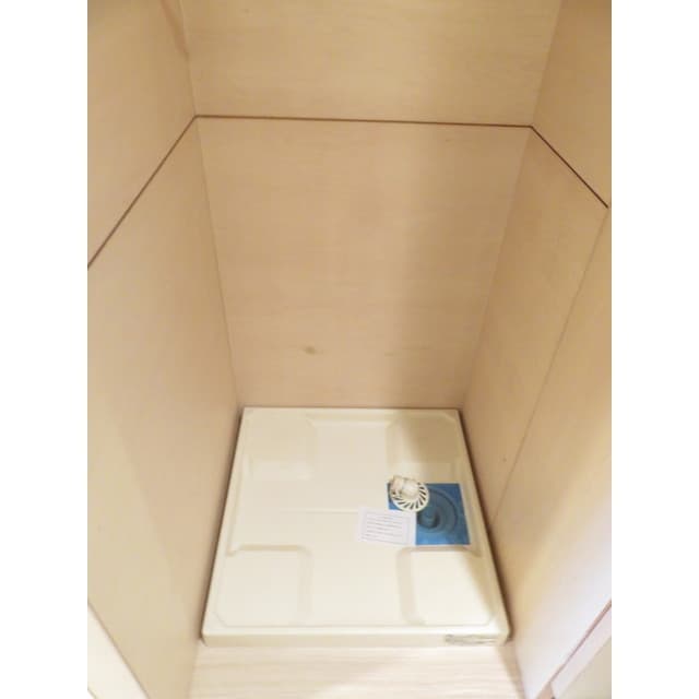 Room image 14