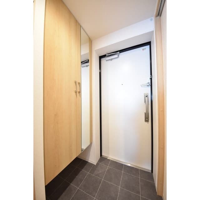 Room image 14