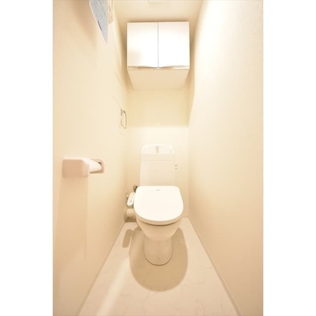 Room image 12