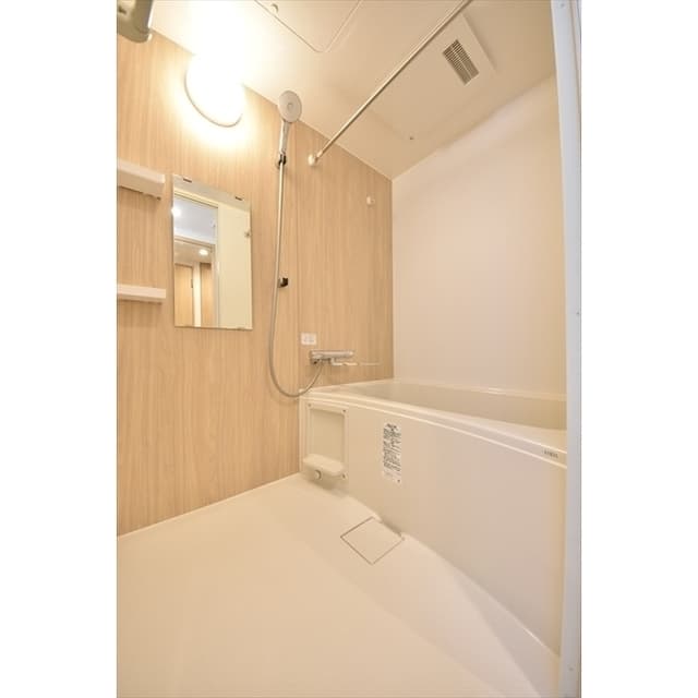 Room image 15