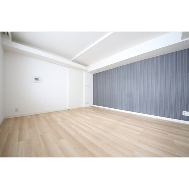 Room image 16