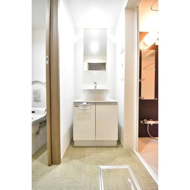 Room image 13