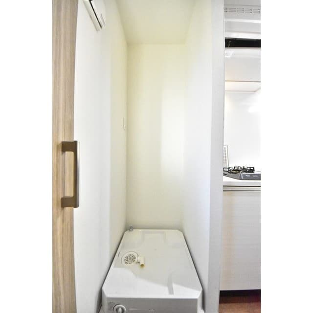 Room image 16