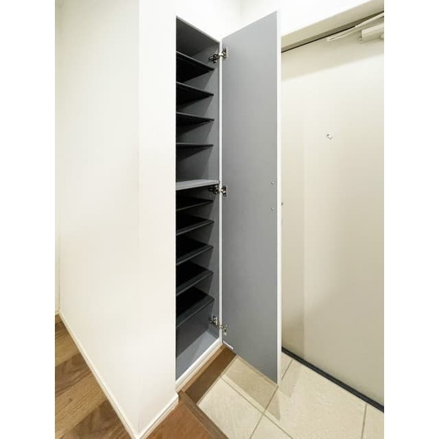 Room image 12