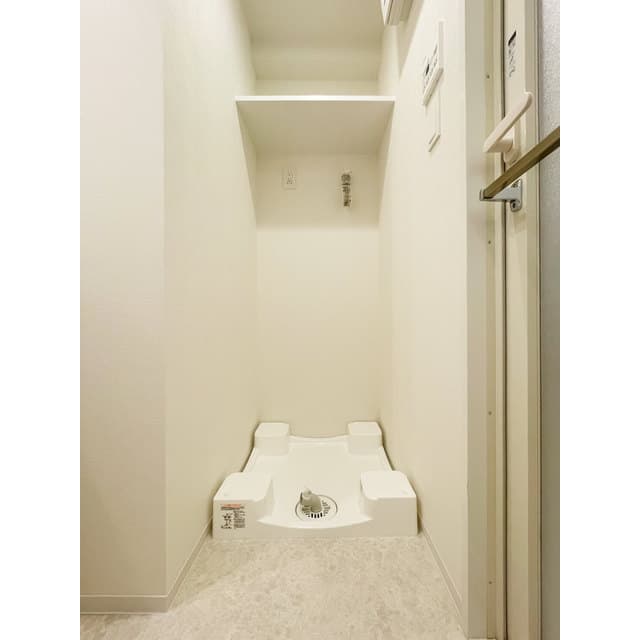 Room image 10