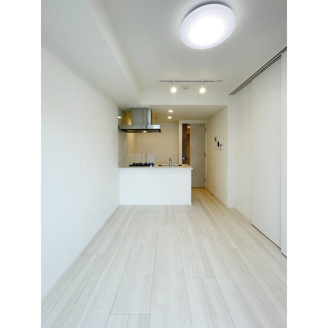Room image 12