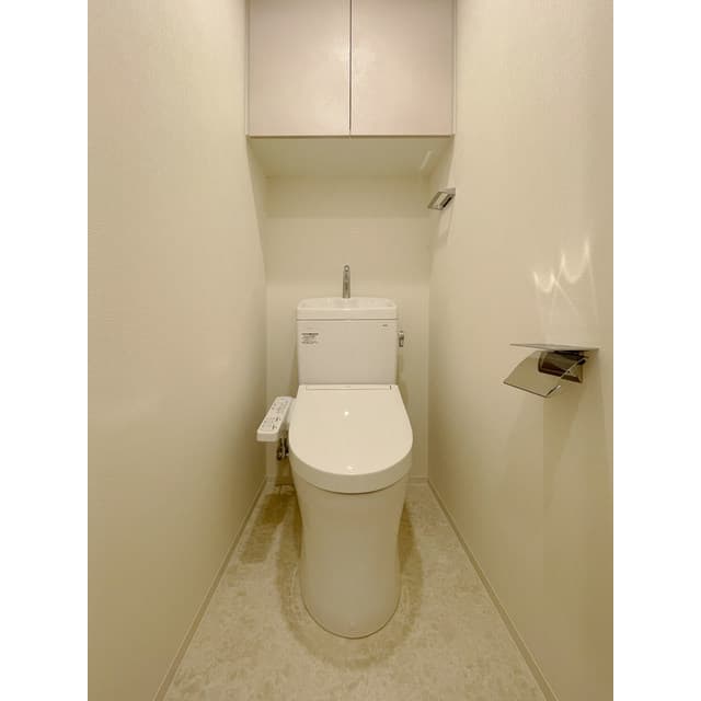 Room image 16
