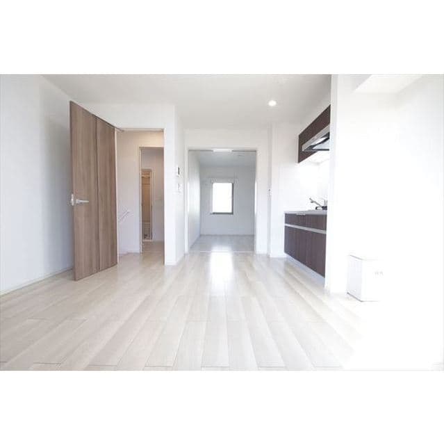 Room image 15